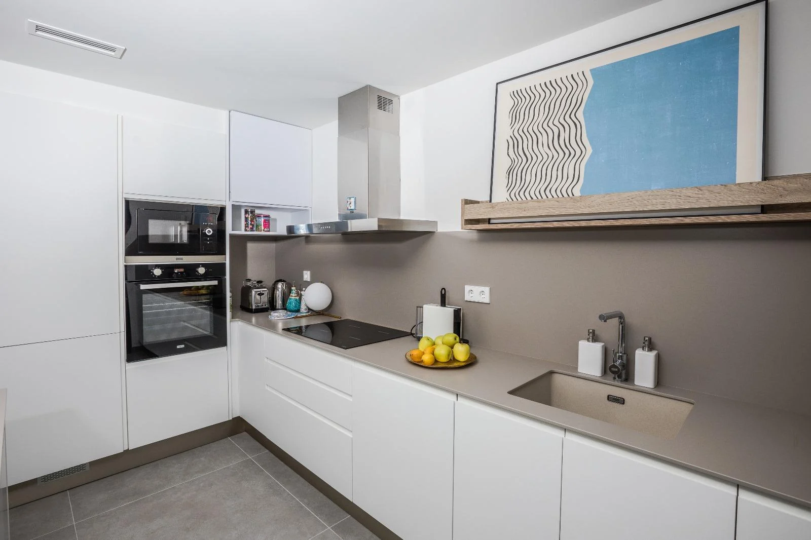 Ático dúplex en venta en el Arenal de Jávea con solárium y piscina.