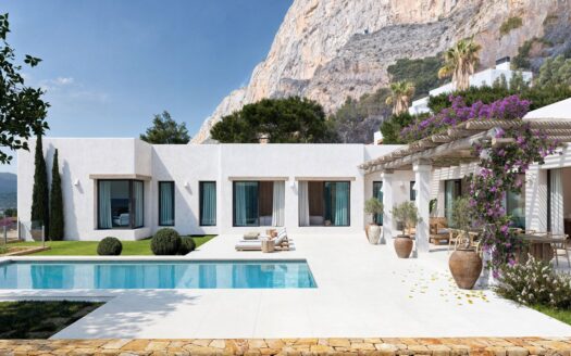 Villa en venta con vistas panorámicas en el Montgó de Javea.
