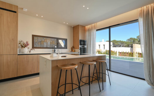 Exclusiva villa de obra nueva en venta en Moraira con vistas al mar.