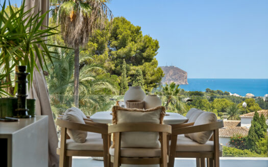Exclusiva villa en venta en el Tosalet de Javea con vistas al Mar.