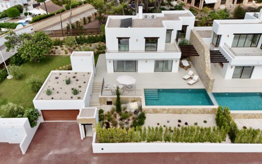 Exclusiva villa de obra nueva en venta en Moraira con vistas al mar.