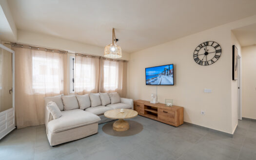Apartamento reformado a 1 minuto de la playa.