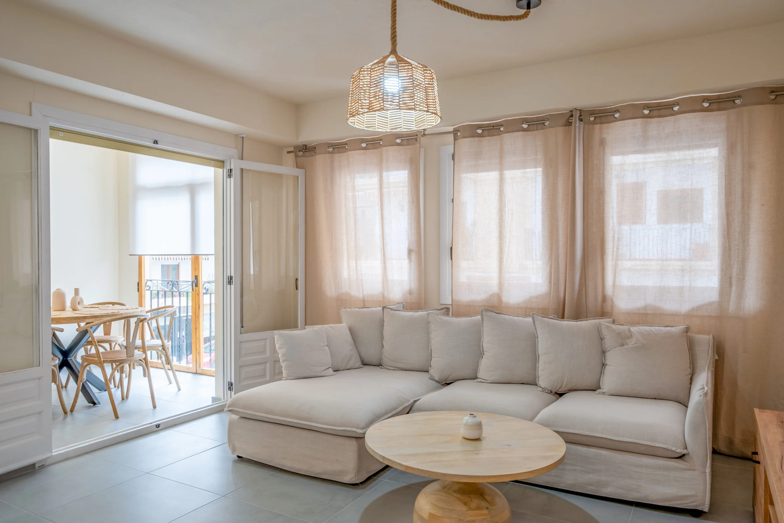 Apartamento reformado a 1 minuto de la playa.