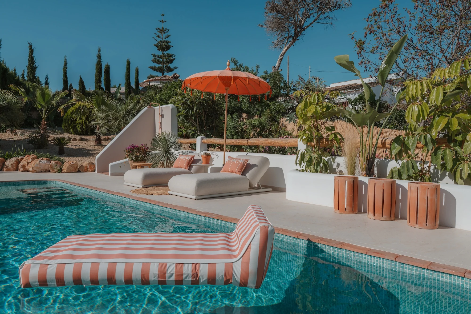 Villa de Lujo en Venta en Jávea con Guesthouse y Piscina