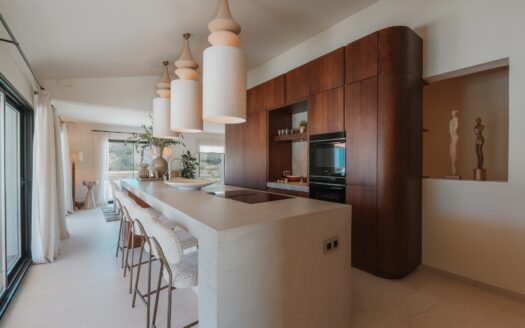 Villa de Lujo en Venta en Jávea con Guesthouse y Piscina