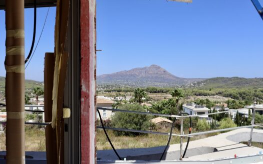 Villa de obra nueva en venta en Javea con vistas al mar.