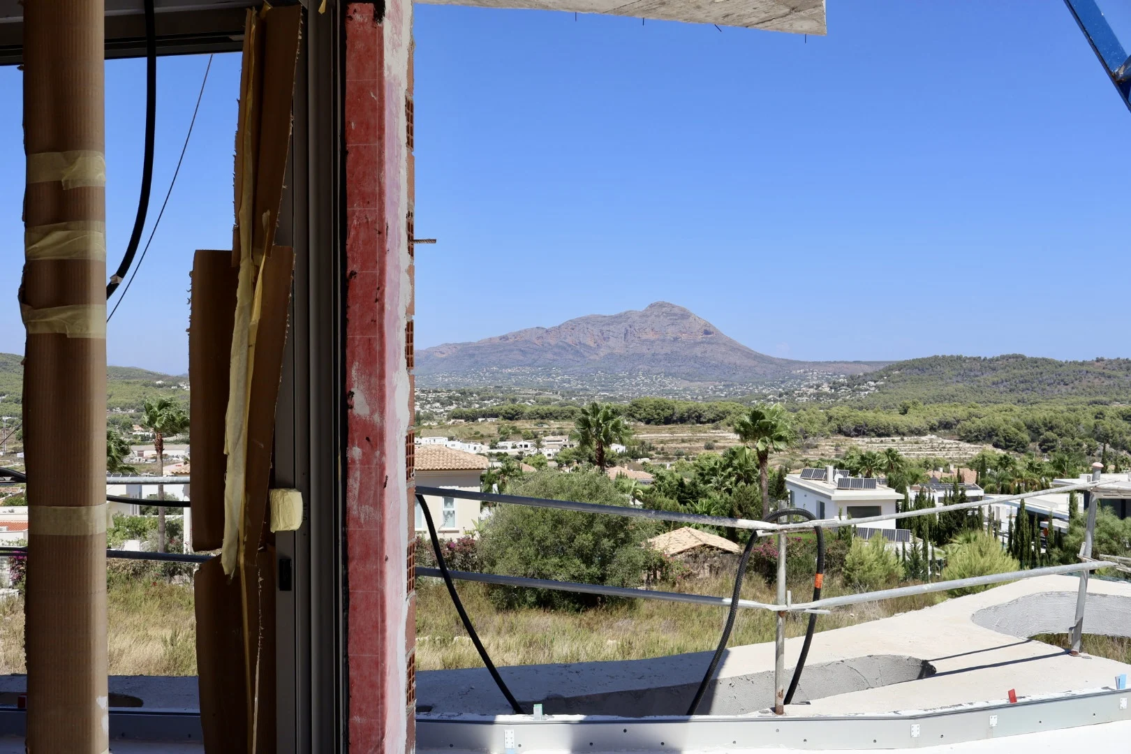 Villa de obra nueva en venta en Javea con vistas al mar.