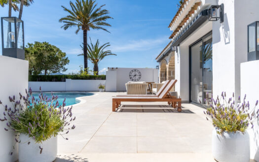 Villa de lujo completamente reformada en Jávea, cerca del casco antiguo.